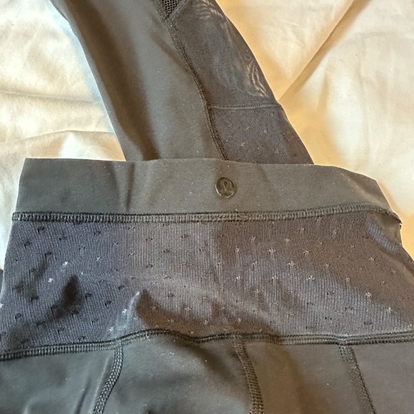 Lululemon high waisted mesh leggings - Picture 2 of 3